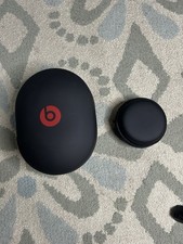 Beats by Dr. Dre BTLOEHCBR-SC17-2-RF Zipper Case - Black Bonus Case