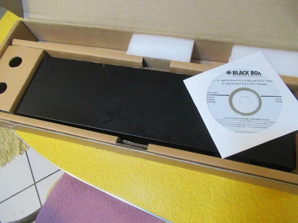 Bandejas Black Box Network Services KVT4S16PV módulo de porta switch série KVT41x - Imagem 2 de 4