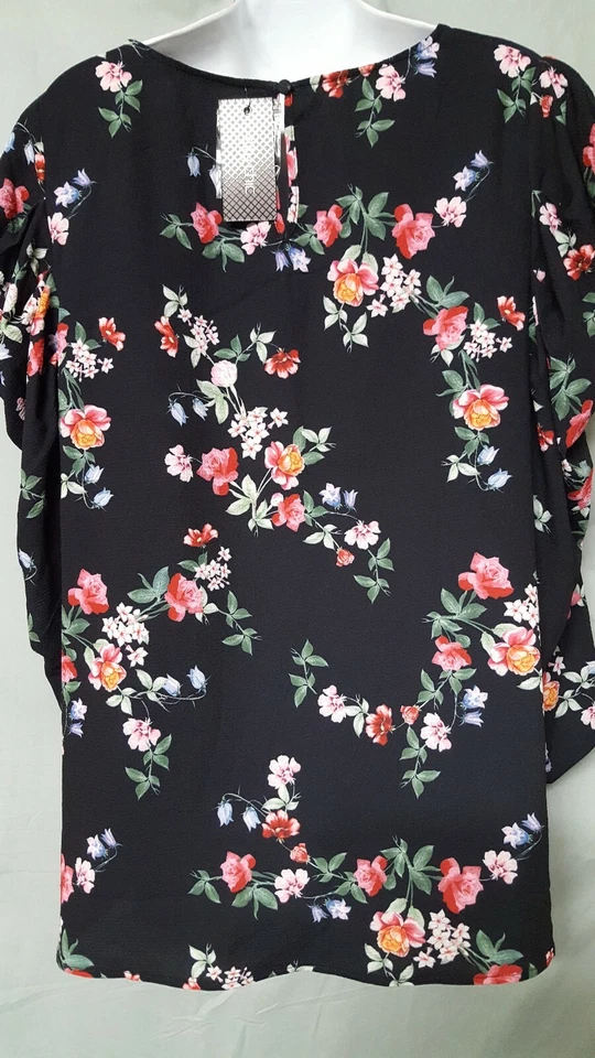 City Chic Black Shirt Floral Key Hole Sexy Puff Sleeve Size 16   46" Bust - Image 4 of 4