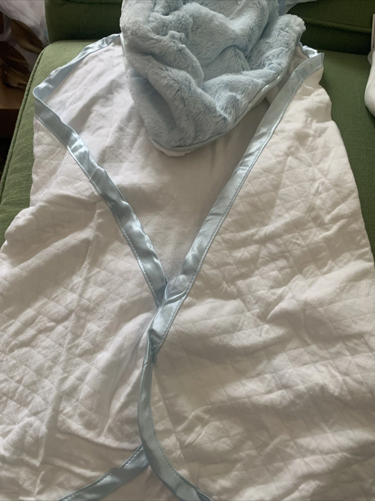 LITTLE GIRAFFE Baby's White Cotton Knit Wrap Towel With Blue Lux Hood NWT