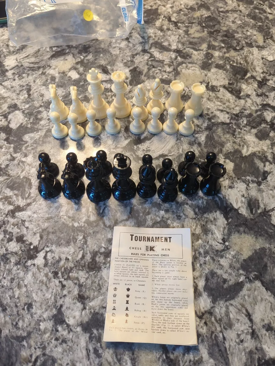 Triple Weighted Colored Regulation Plastic Chess Pieces - 3.75 King