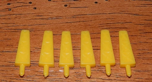 King Oil VTG 1974 Milton Bradley Board Game 6 YELLOW Player Derricks