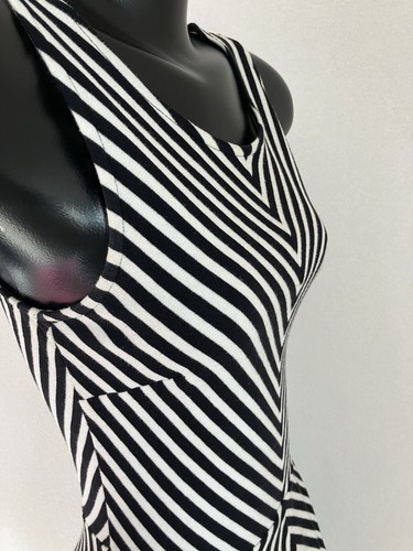 womens CLASSY BLACK stripe Peplum Top versatile Blouse SO FLATTERING! size: 2 - Picture 4 of 5