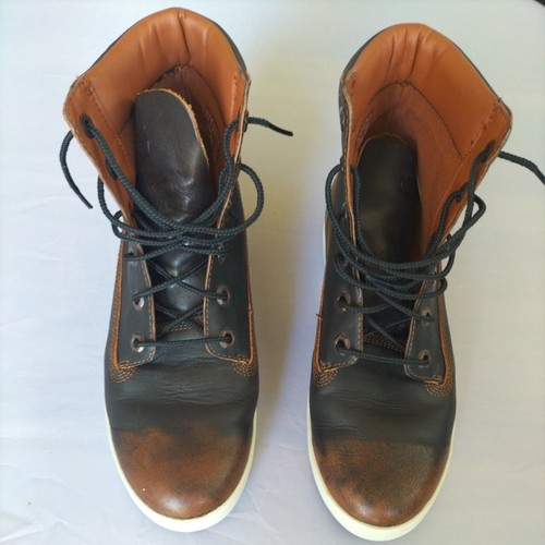 brown trainer boots