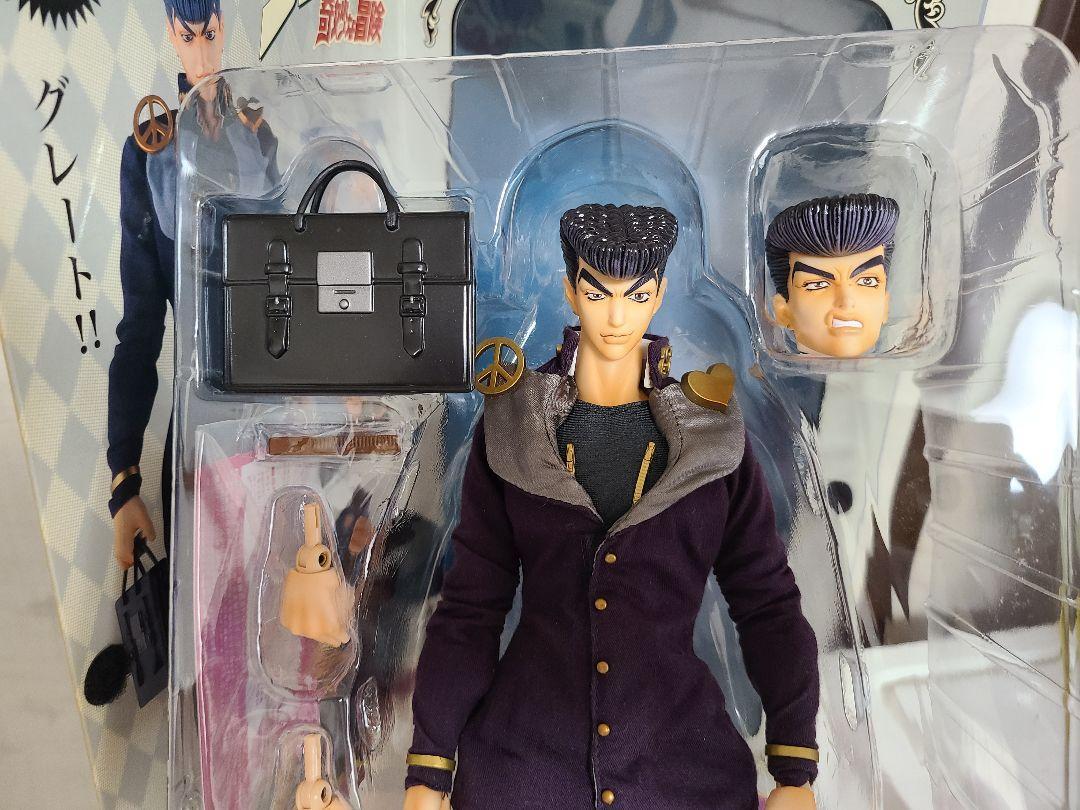 Medicom Toy Real Action Heroes RAH JoJo Josuke Higashikata