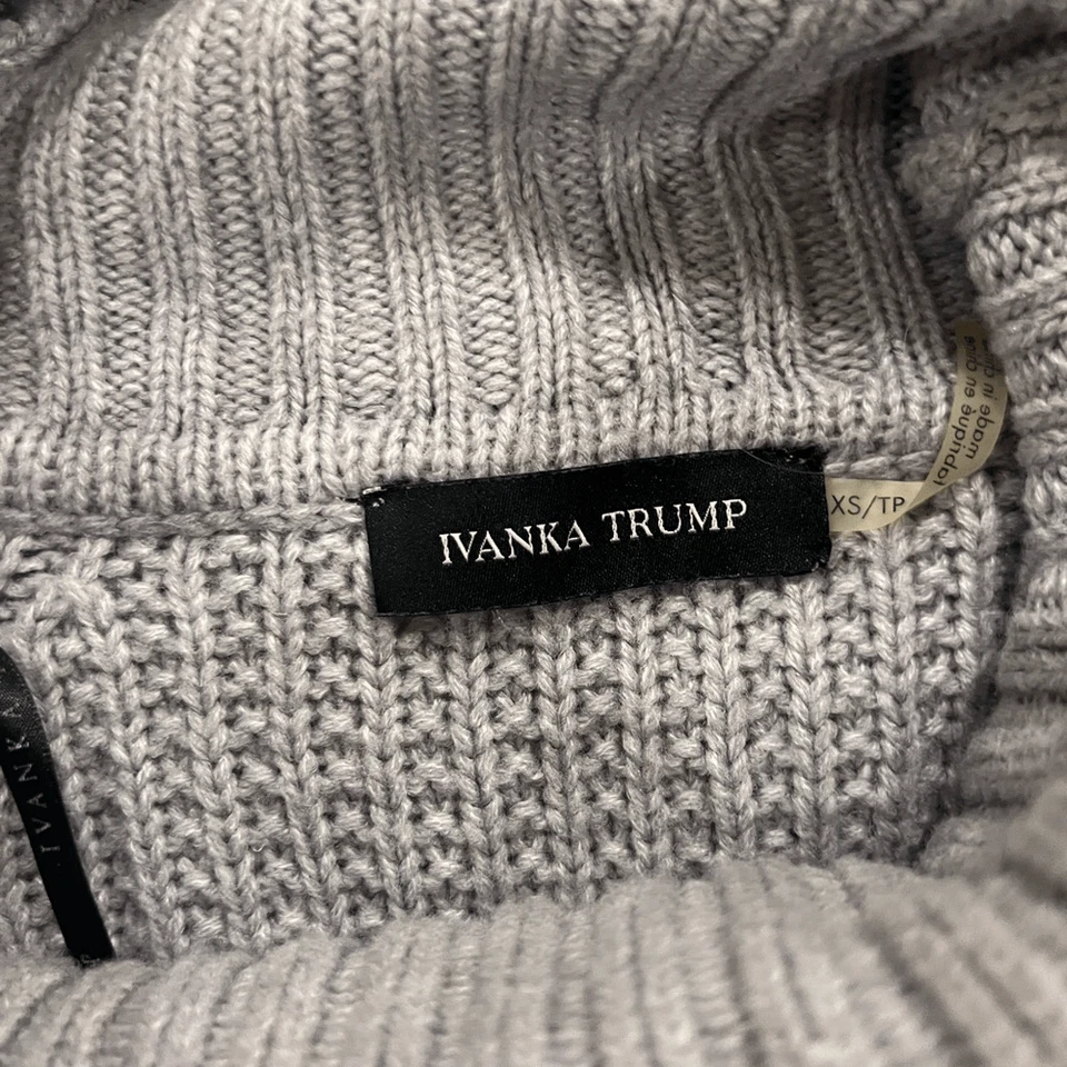 Ivanka Trump Suéter Cuello Capucha Gris Grande Foto 4 de 4