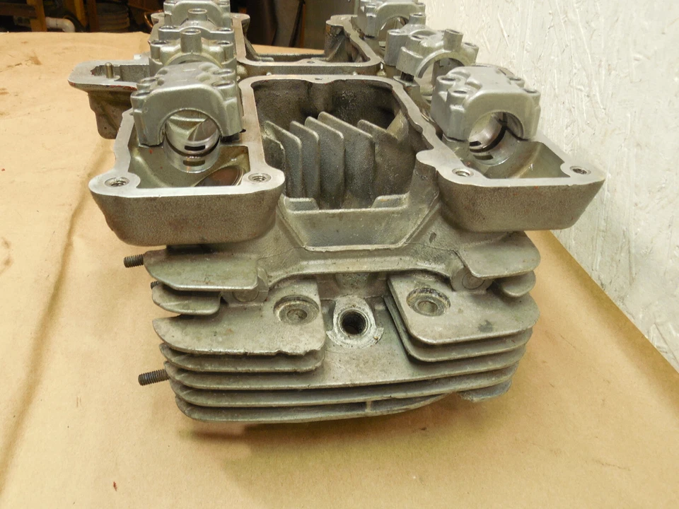 Yamaha Maxim XJ550 1981 culata  Foto 4 de 4