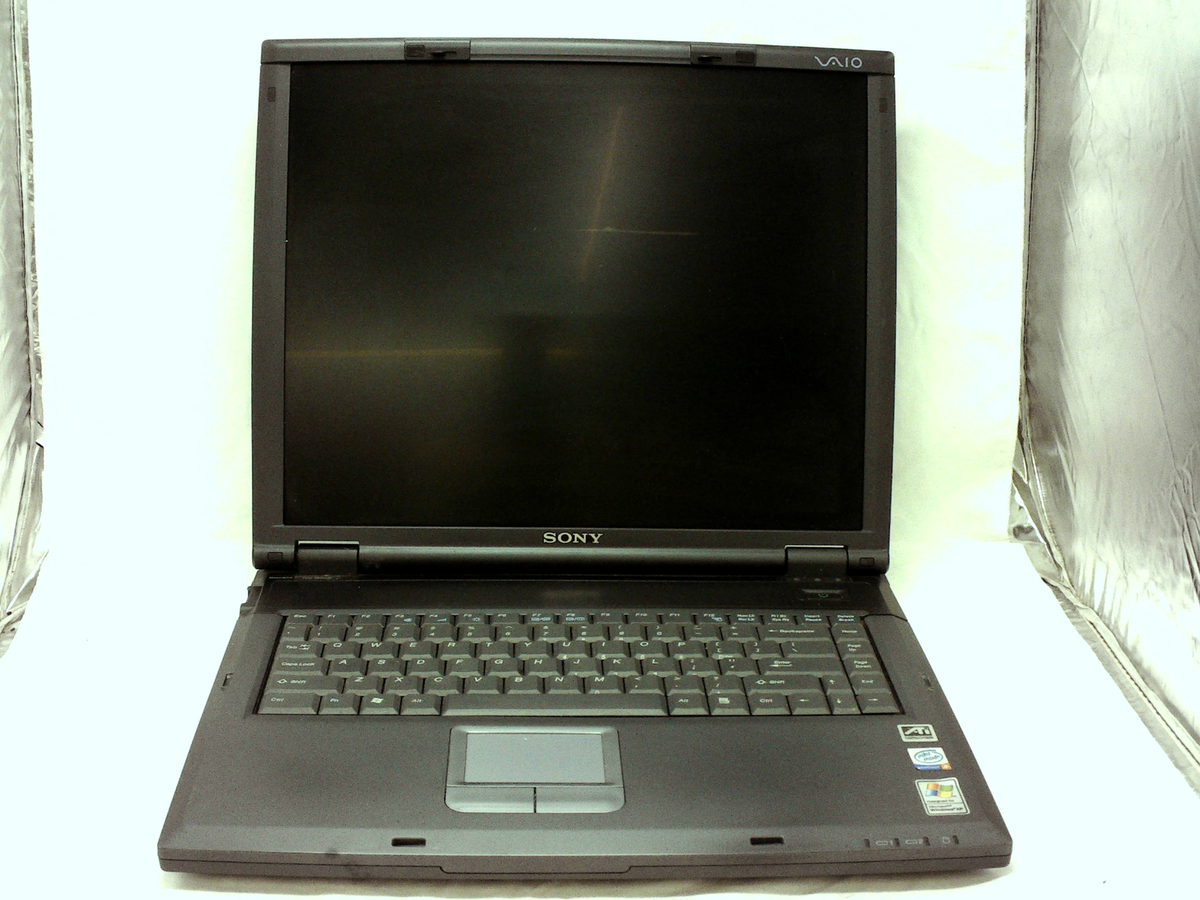 Vintage Sony Vaio PCG-8J1L DOES NOT BOOT Intel Pentium 4 512 Vintage Sony Vaio PCG-8J1L DOES NOT BOOT Intel Pentium 4 512