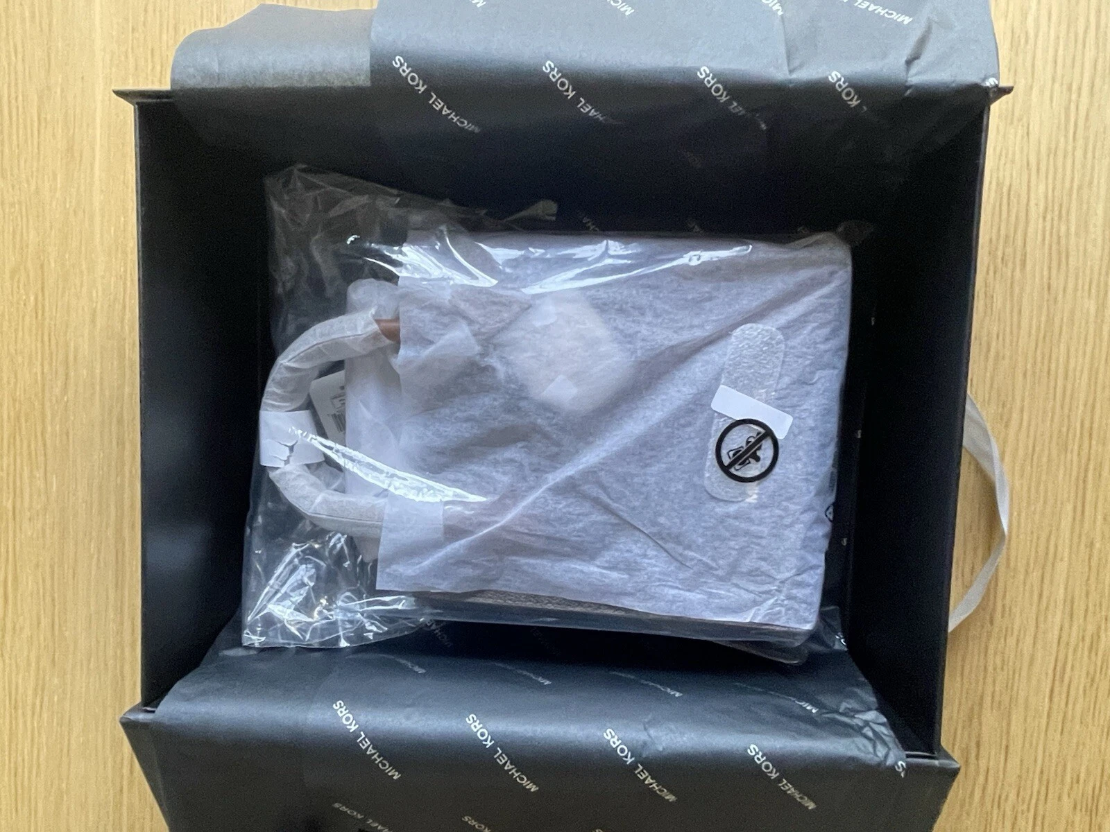 Michael Kors Mini Xbody Brown MK Signature con EDIZIONE LIMITATA confezione regalo di lusso!!