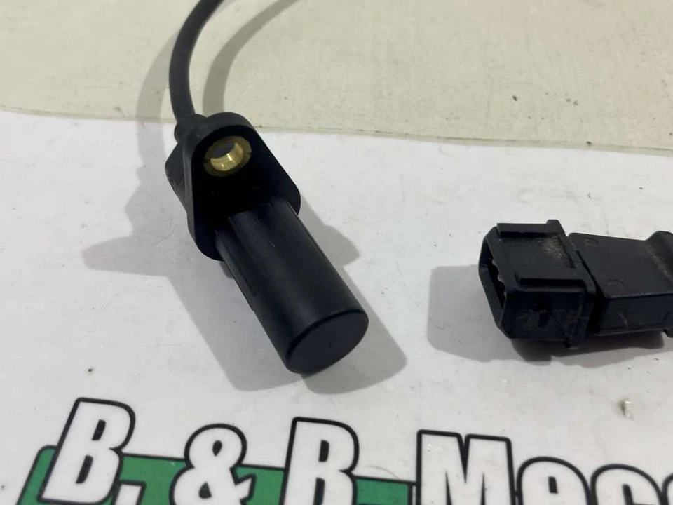 SENSORE POSIZIONE ALBERO MOTORE FIAT BRAVO BRAVA FIORINO DOBLO MAREA COD 4677... Foto 2 de 4