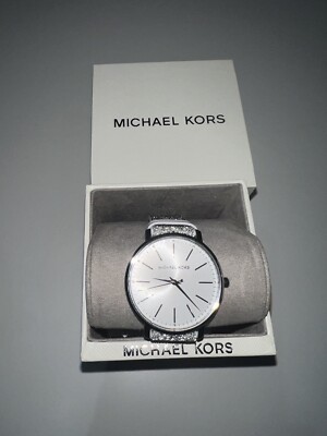 Michael kors women’s watch in great condition gently used. Needs batteries Michael Kors | Accessories | Womens Michael Kors Gold Watch  main image 3