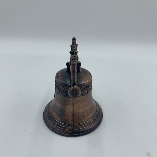 Réplica de recuerdo de Pennsylvania de metal Liberty Bell - Imagen 5 de 10