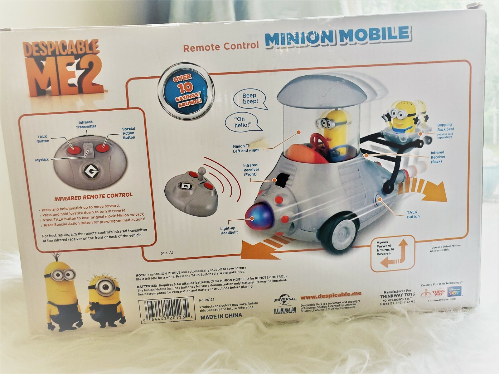Despicable Me 2 Remote Control Minion Mobile Thinkway Toys DM2 RC Car