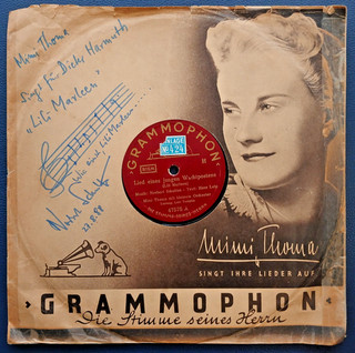 Shellac record "Lili Marleen" autographed by composer gramophone with cover