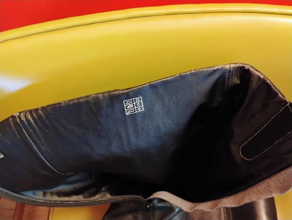 Women's Keen Ferno High Leather Boots Size 9 Black Full Grain Upper - Image 4 of 4