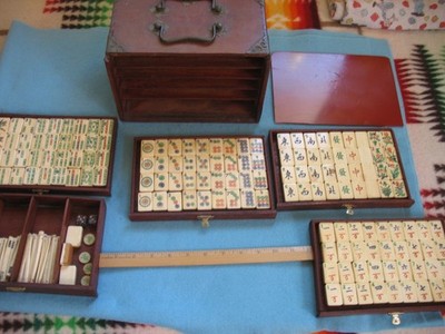 Antique 20's Chinese Mah jong Set w/ 5 Drawer Wood Case & 147 Tiles + Sticks etc