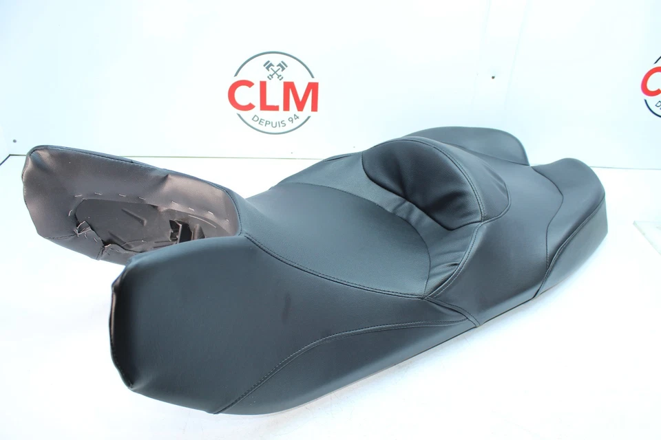 2010 CAN-AM SPYDER RT ROADSTER OEM SEAT BLACK  708000785 - Image 2 of 4