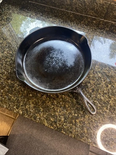 Wagner Ware #12 1062 Cast Iron Skillet Vintage 13.5 Inches Sidney Ohio