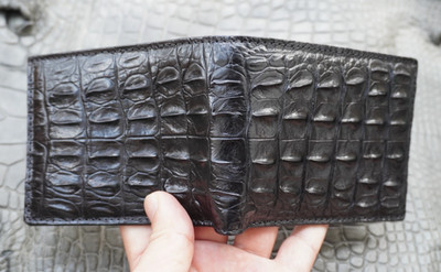 Black Genuine Crocodile Hornback Skin Leather Men's Bifold Wallets #L18