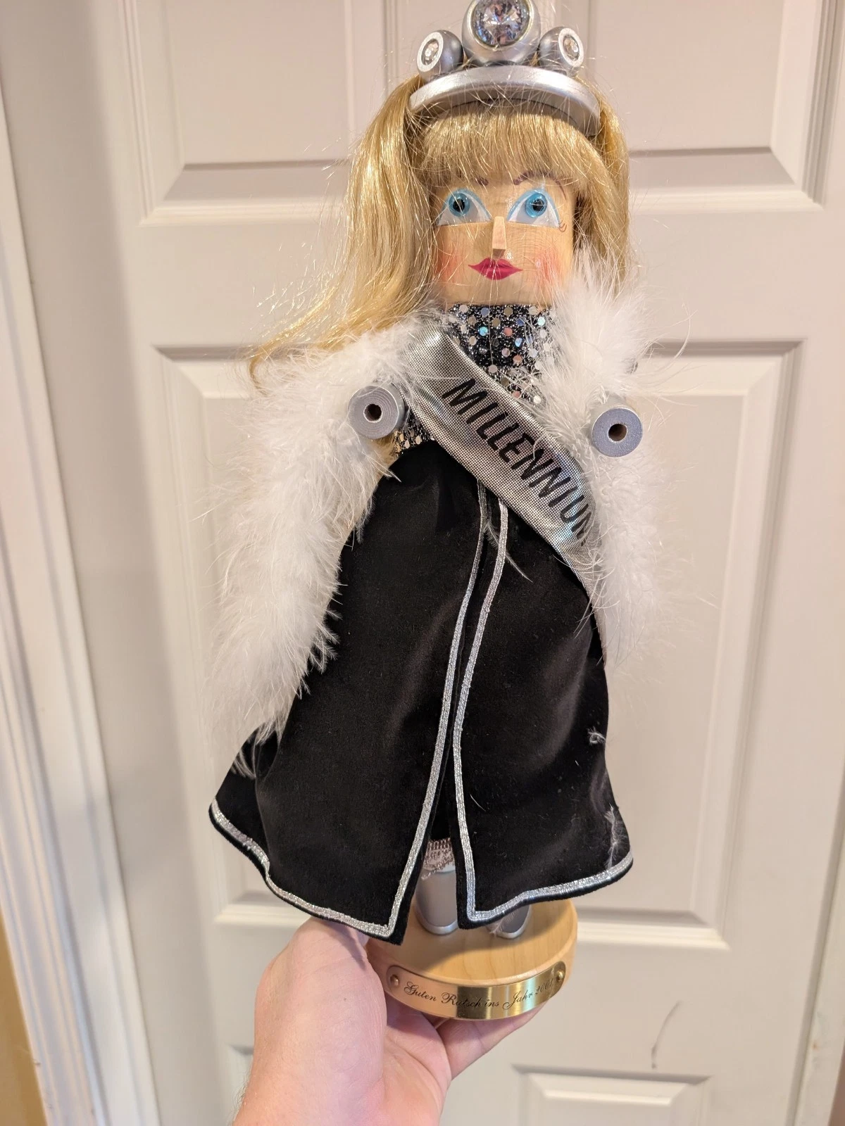 NOS Signed Steinbach S1702 16" Millennium Girl Nutcracker Made In Germany