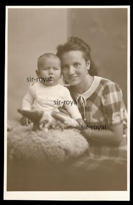 Enns 1930er - Mutter und Kind im Portrait - Ostmark Österreich - Foto-AK 9x14cm