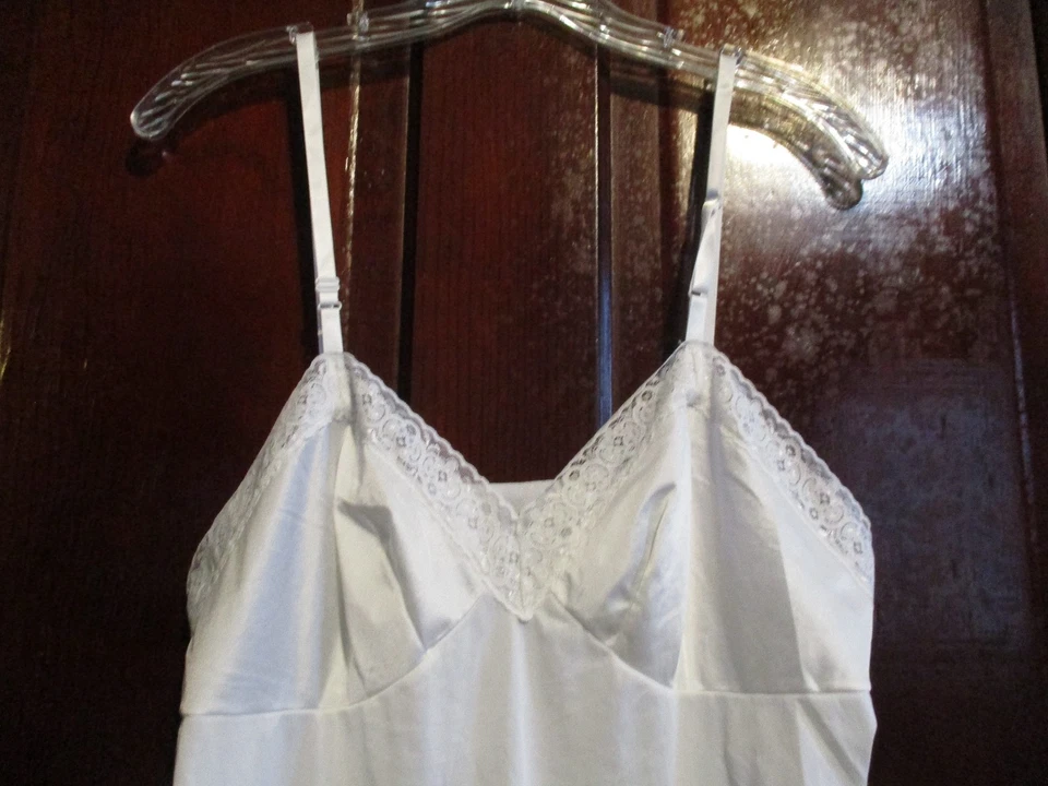 Vestido para dormir Gilligan & O'Malley para mujer talla 22" M blanco de encaje lencería completa sin cordones Foto 2 de 4