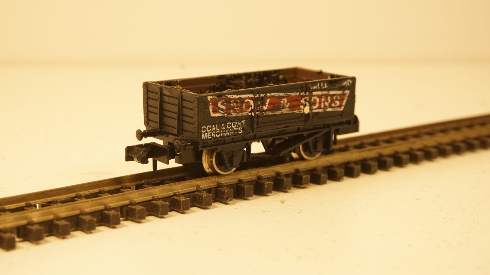 Graham Farish Snow & Sons Wallingford 6 Plank Wagon N Gauge eBay