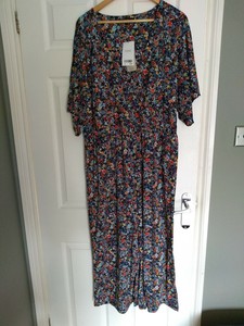 floral jumpsuit size 18