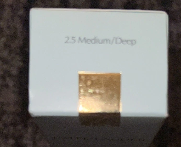 Estee Lauder DayWear BB 2.5 Medium Deep Anti-Oxidant Beauty Benefit Creme SPF - Image 2 of 4