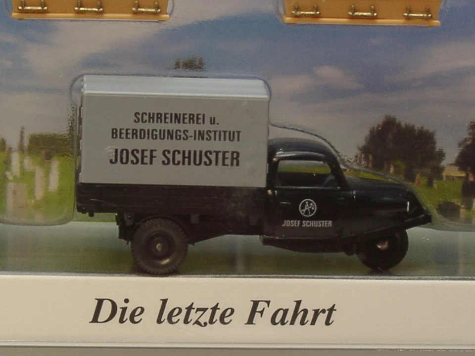 Wiking Set "Die letzte Fahrt", 3 Leichenwagen - PMS 168377 - 1:87 - Bild 3 von 4