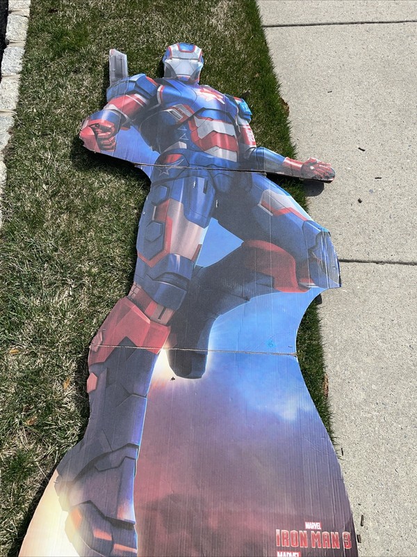 Iron Man 3 Robert Downey Jr. DISPLAY STANDEE MOVIE PROMO
