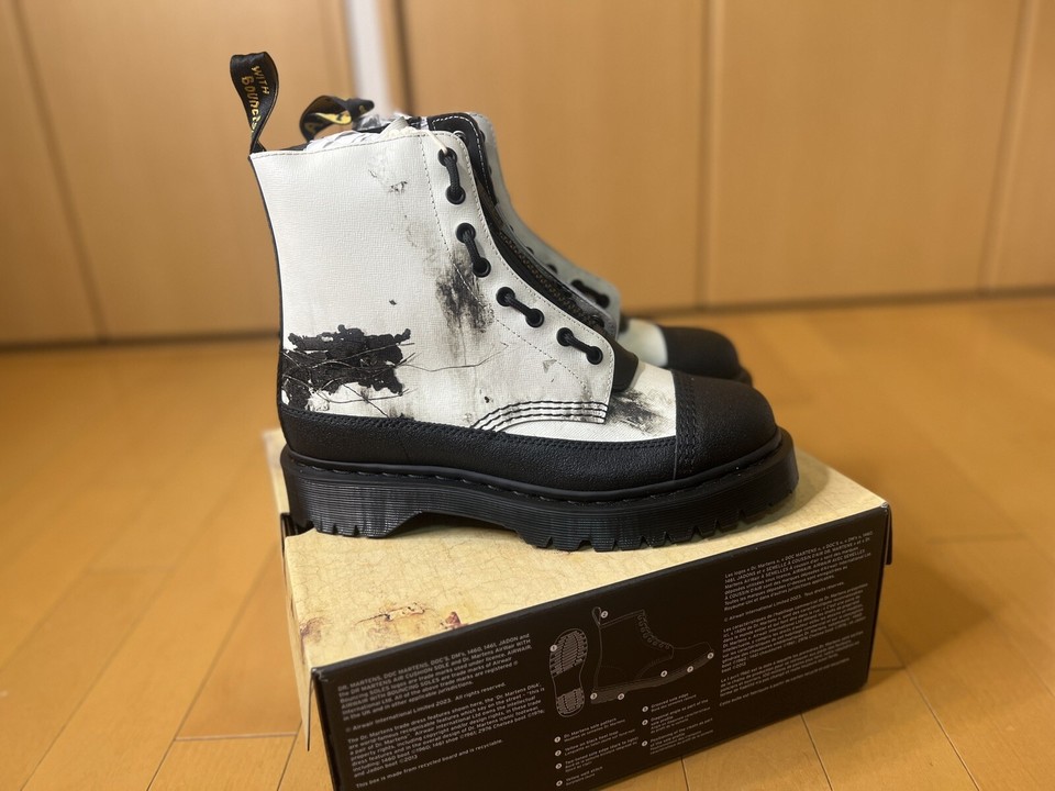 Bottes Dr. Martens 1490 X Nine Inch Nails NIN Backhand Taille UK5 (EUR 38) - Neuves En Boîte