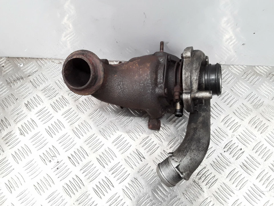 Peugeot 406 2002 LHD coupe 2.2d 98kw Turbo turbocharger - Image 3 of 4