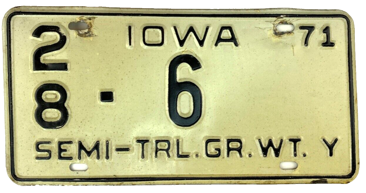 Vintage Iowa 1971 License Plate Semi Trailer Delaware County Decor Collector-image