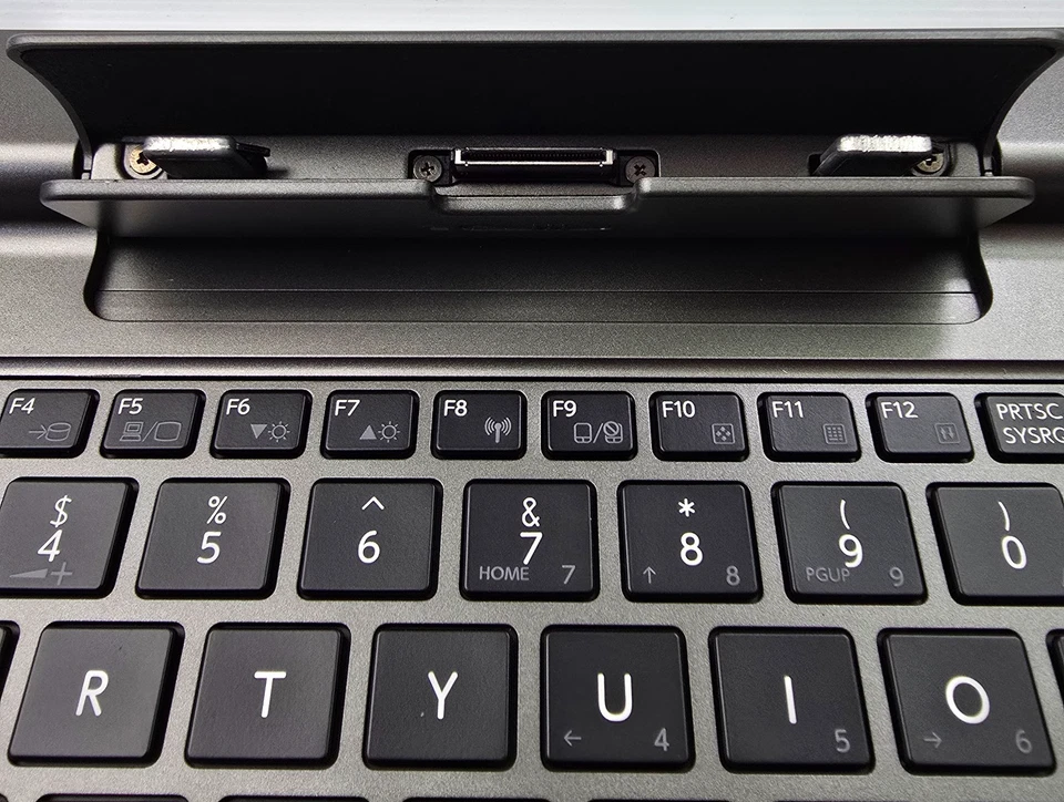 Base de teclado/estación de acoplamiento Toshiba Portégé Z10T [sin tableta] (NUEVO) Foto 2 de 4