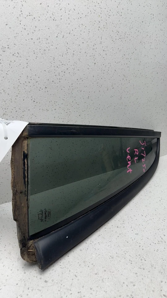 1998 1999 2000 2001 2002 Lincoln LINCOLN NAVIGATOR Left Rear Vent Glass/window - Image 3 of 4