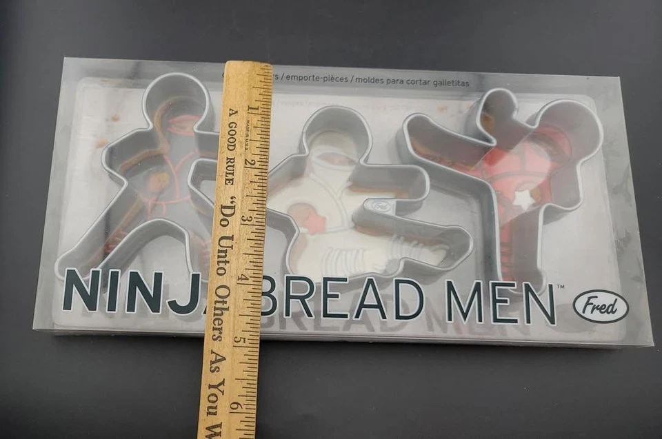 PAN NINJA HOMBRES-Fred Set 3 cortadores de galletas de plástico 3,5" forma de guerrero ninja nuevo Foto 4 de 4