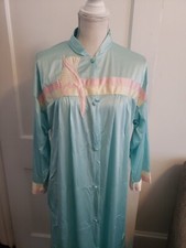 Vanity Fair button front nylon robe with shell and stripes 1970s Medium