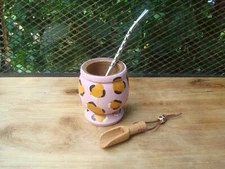  Mate Argentino - Wood Hand Painted + Straw + BONUS Spoon Yerba Mate -Pink-Brown