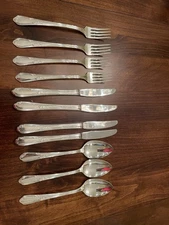 Wm A Rogers A1 Plus Oneida Ltd 1936 Meadowbrook Heather Silver Plate 11 Pieces