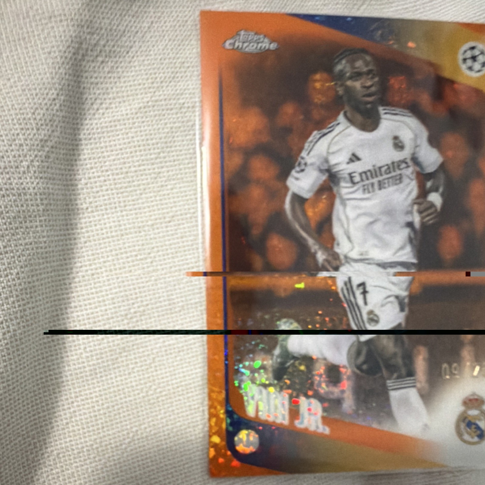 Topps Chrome Vini Jr. Real Madrid UEFA CL  Orange parallel 09/25 Soccer Card view 2