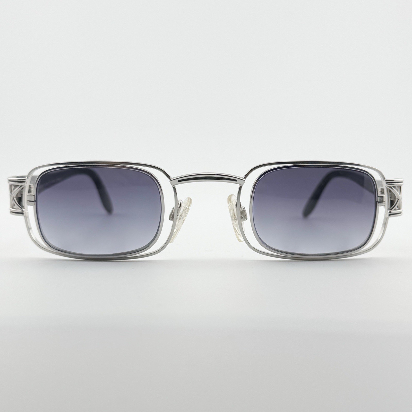 PALOMA PICASSO x VINTAGE 8410 290‎ Gold rim glasses 90s round sunglasses Paloma Picasso 3801 40 – Vintage Frames Company main image 4