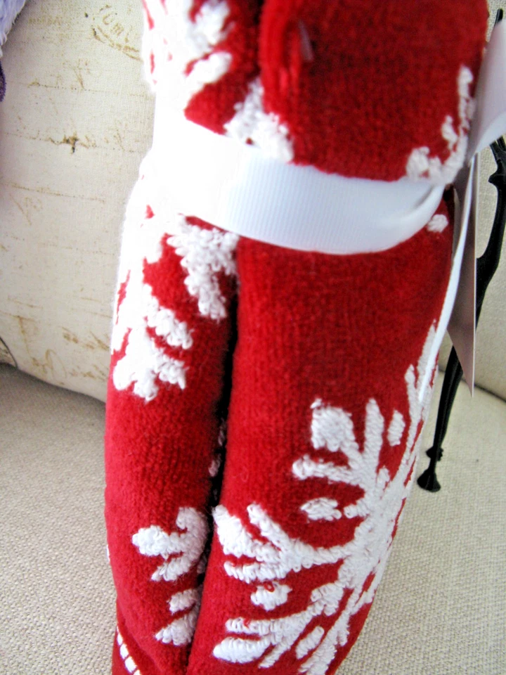 Nuevo Juego de 2 toallas de mano de baño de algodón copos de nieve rojos y blancos de Navidad CARO Foto 4 de 4