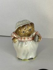 Vintage Beatrix Potter Mrs Tiggy Winkle figurine. Gold lettering. BP2a