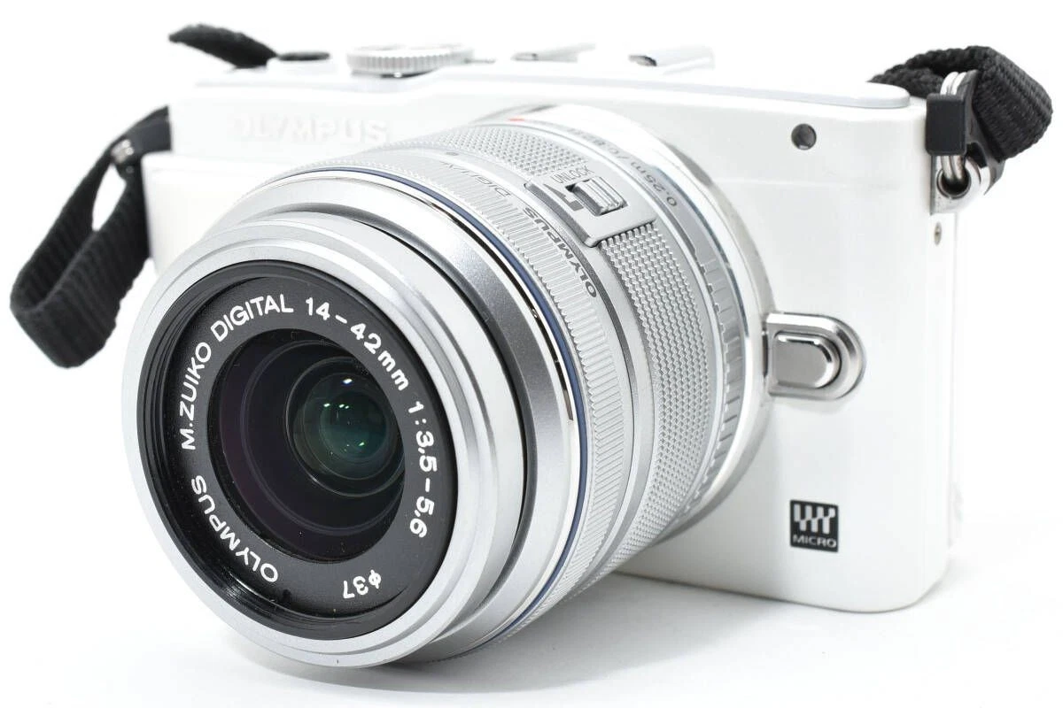 OLYMPUS PEN Liue E-PL6 ホワイト 14-42mm オリンパス OLYMPUS PEN Lite E-PL6 レンズキット [ホワイト] 価格比較