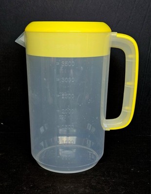 RAMFIYN 1 Gallon Pitcher w/ Lid Large Plastic Iced Tea Water Juice Jug (Yellow)
