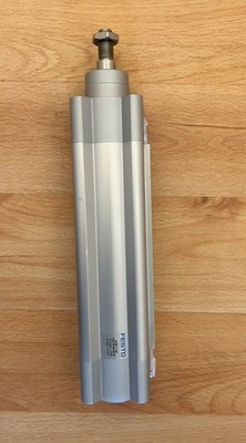 Festo Druckluft Kolbenstangenzylinder 1774264 | 12 bar | DSBF-C-40- 125-PPVA-N3-R