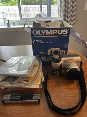 Olympus CAMEDIA C-720 Ultra Zoom 3.0MP Digital Camera - Silver - New open box