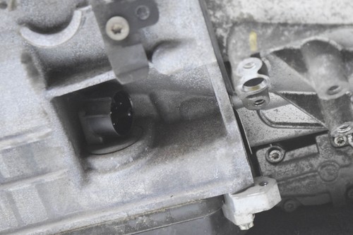MERCEDES BENZ C W204 Gearbox OEM R2302710301 2042703705 2012 - Picture 8 of 10