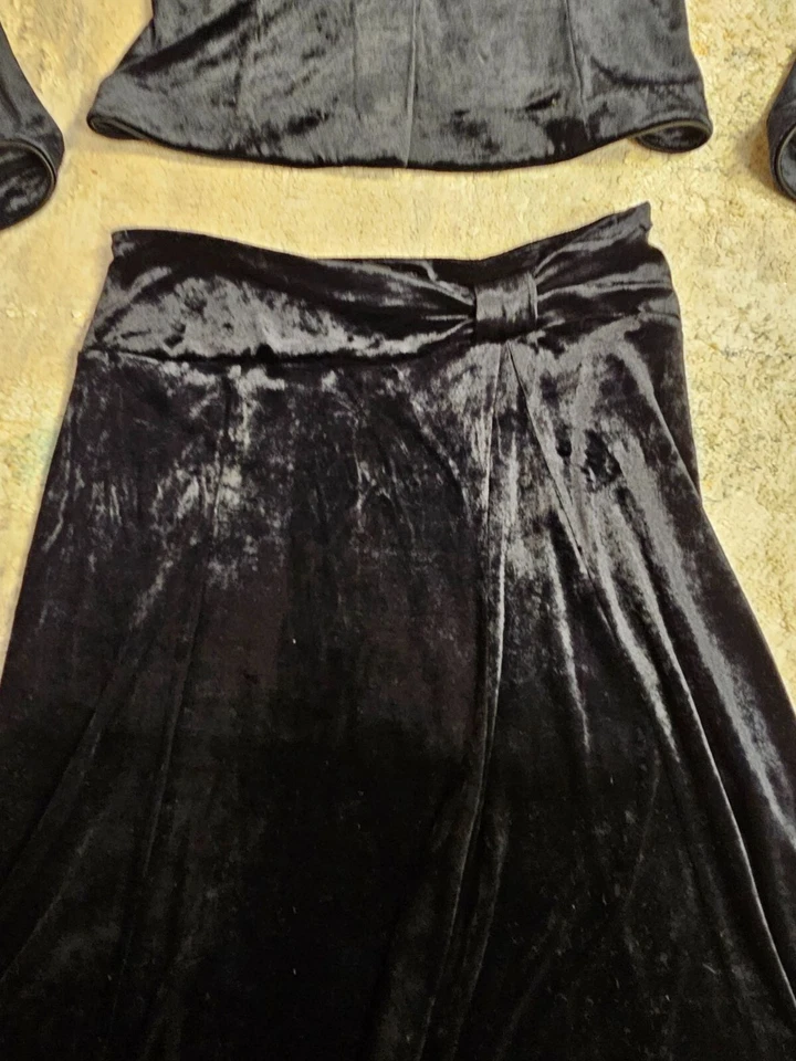 Conjunto de Traje De Colección Y2K Express Terciopelo Negro Bruja Asimétrico Capricho Talla S Foto 3 de 4